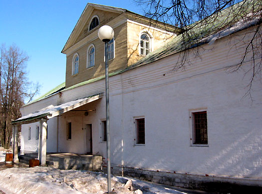  2003.